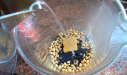 黑芝麻豆浆怎么瘦大腿,天然饮品打造完美曲线