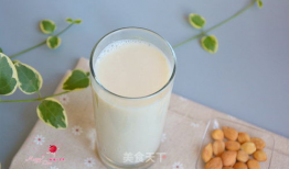 黄豆薏米芝麻豆浆,黄豆薏米芝麻豆浆，健康生活新选择