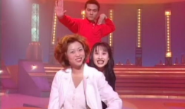 娱乐反斗星 电视剧,笑料百出，星光熠熠的喜剧传奇